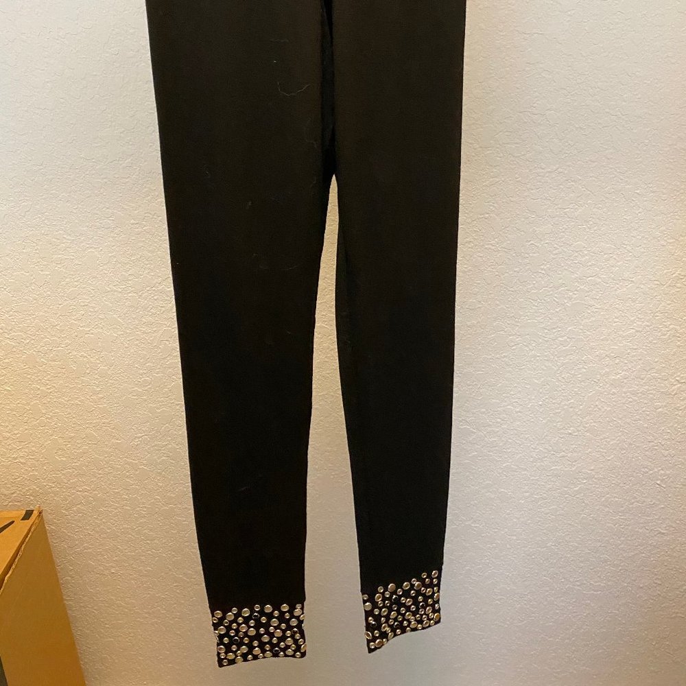 Leggings - HAS NEVER BEEN WORN!